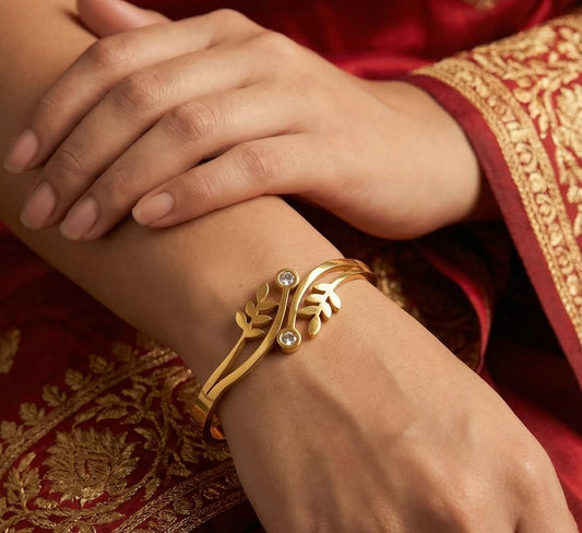 Leaf bracelet | Stainless Steel Gold Plated | Women Anti-tarnish bracelet | Kada Bracelet | TE/GPK/2510/006