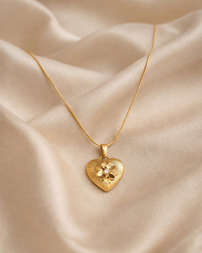 Gold Heart Blossom Pendant Necklace | Stainless Steel Gold Plated | Anti-tarnish Necklace | Daily wear | TE-GPC-0511-031