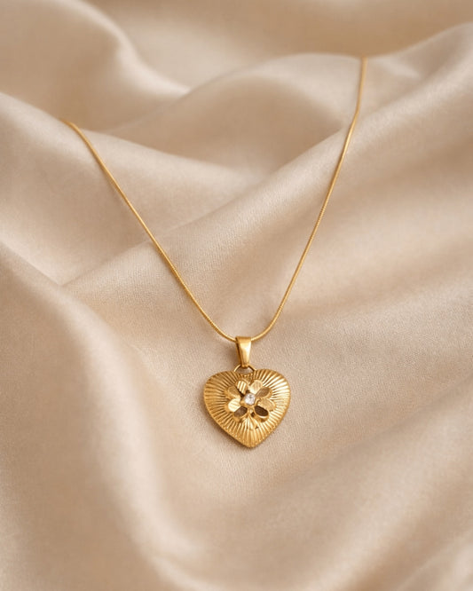 Gold Heart Blossom Pendant Necklace | Stainless Steel Gold Plated | Anti-tarnish Necklace | Daily wear | TE-GPC-0511-031