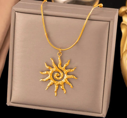 Sun pendant necklace | Stainless Steel Gold Plated | Anti-tarnish Necklace | Daily wear | TE-GPC-0511-028