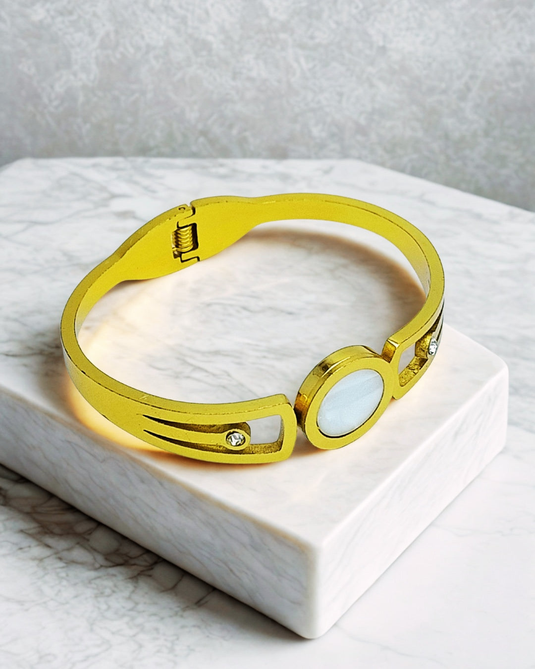 White Pearl finish and Zircon Stone Bracelet | Premium Quality | Elegant Kids Jewelry | Stainless Steel Gold Plated | Anti-tarnish | Daily wear | TE-GPKB-2311-001