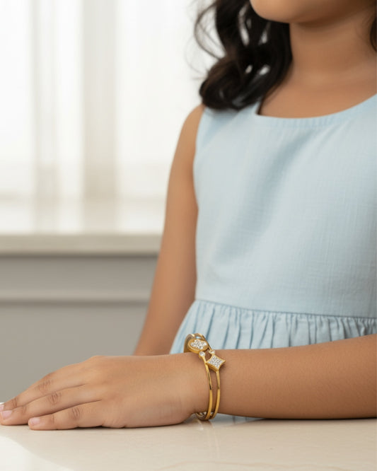 Designer Clover stone bracelet | Premium Quality | Elegant Kids Jewelry | Stainless Steel Gold Plated | Anti-tarnish | Daily wear | TE-GPKB-2311-008